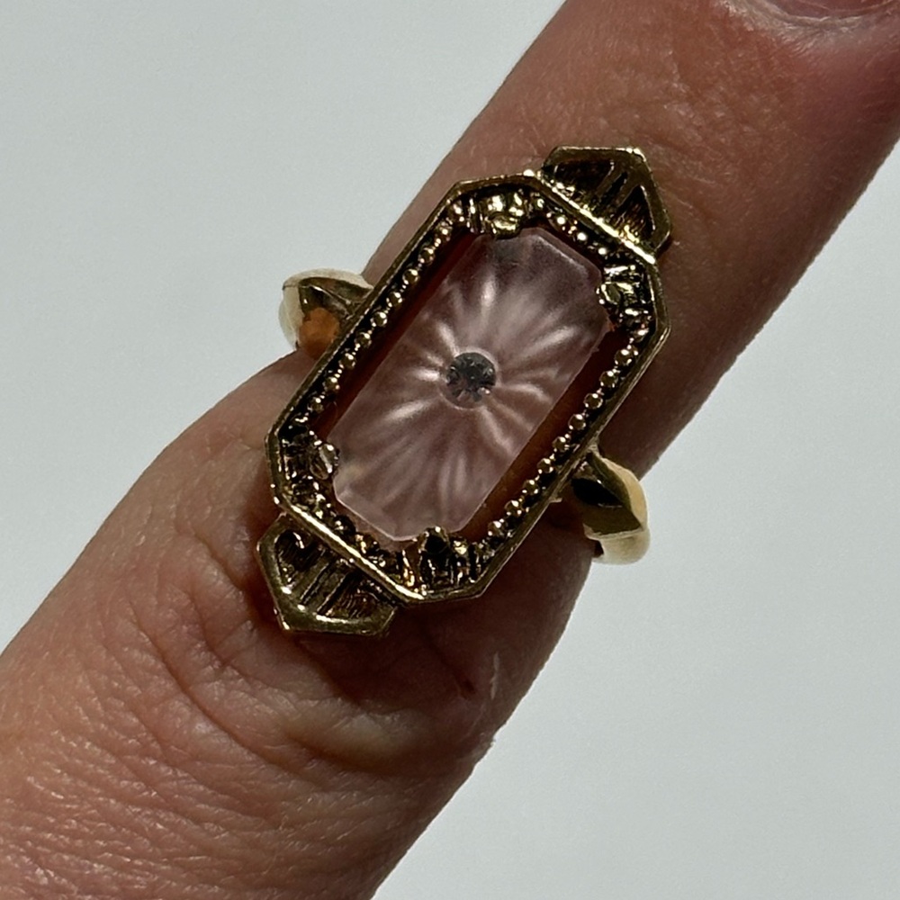 Vintage Avon Frostlights Pink Camphor Glass Ring Size 4.5 Pinky Ring Art Deco - Picture 3 of 5